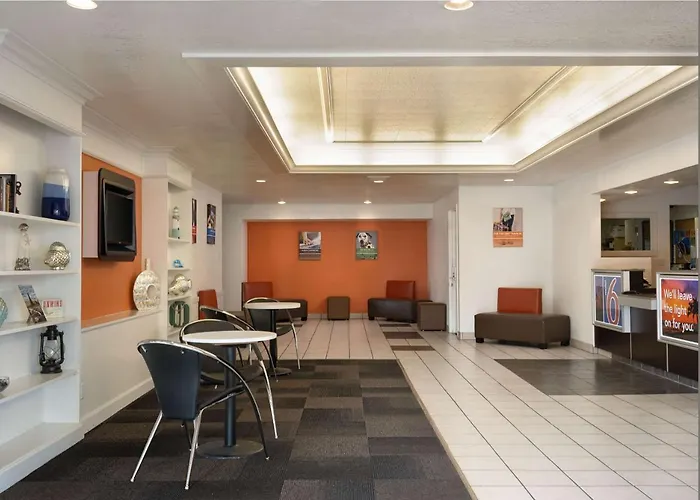 Motel 6 San Simeon, Ca - Hearst Castle Area